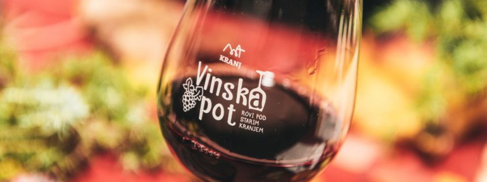 Kupite vstopnice za Vinska pot v rovih pod starim Kranjem na Petrol Ticket. Vinska pot v rovih pod starim Kranjem