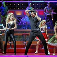 GREASE - Das Musical - Karten ©Show Factory GmbH GREASE - Das Musical - Karten ©Show Factory GmbH