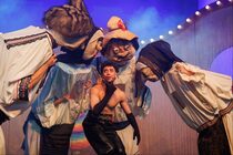 Moarte la Teatrul de Revistă - 6